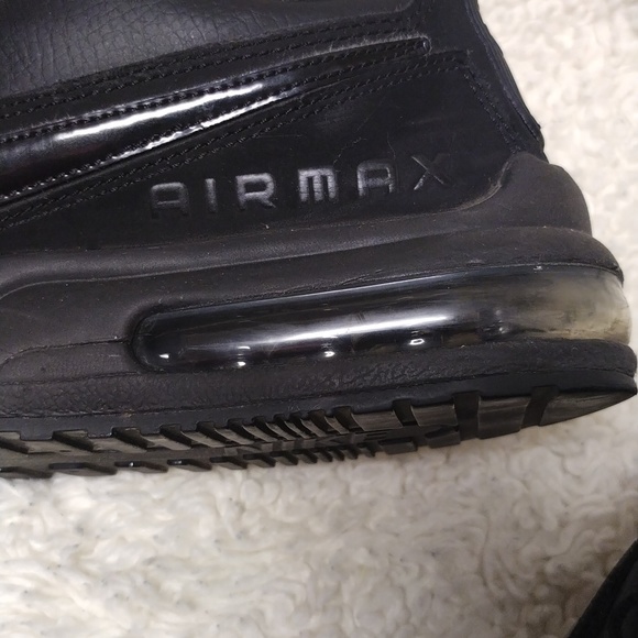 Nike Air Max LTD tennis shoes - Picture 5 of 11